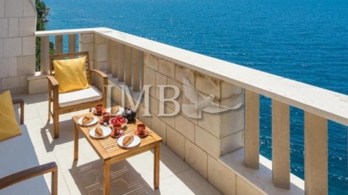 ATRAKTIVNO!! Vila cca. 180 m2 na ekskluzivnoj lokaciji 1.red uz more - Dubrovnik okolica